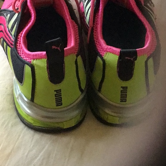 Tennis shoe - Picture 2 of 3